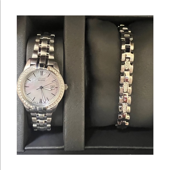 Citizen Jewelry - Citizen EcoDrive Ladies Watch and Bracelet set